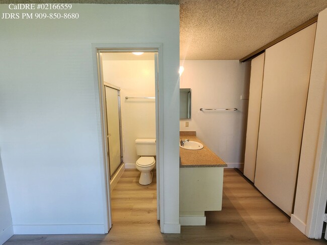 Building Photo - Rancho Cucamonga 2 Bedroom Condo