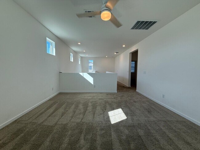 Building Photo - 17760 W Cassia Way