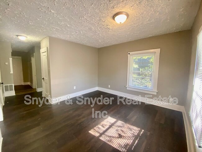 Building Photo - 999 W Exchange St