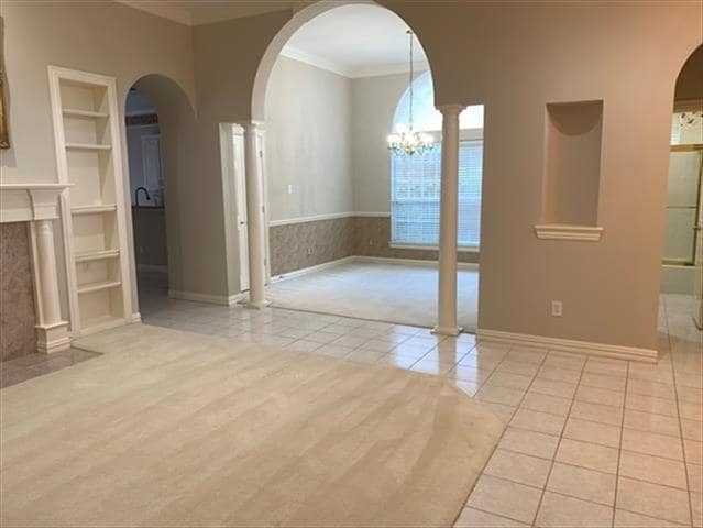 Building Photo - 619 Sunningdale