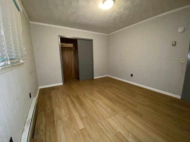 Building Photo - gree1910