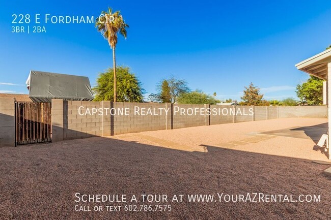 Building Photo - 3 Bed 2 Bath single story home in Tempe!