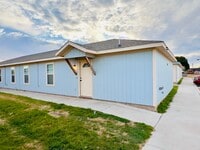 Building Photo - Stylish 3-Bedroom Duplex in Lubbock, TX