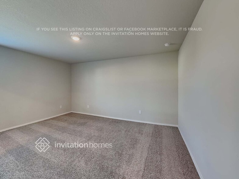 Building Photo - 10519 Varmus Dr