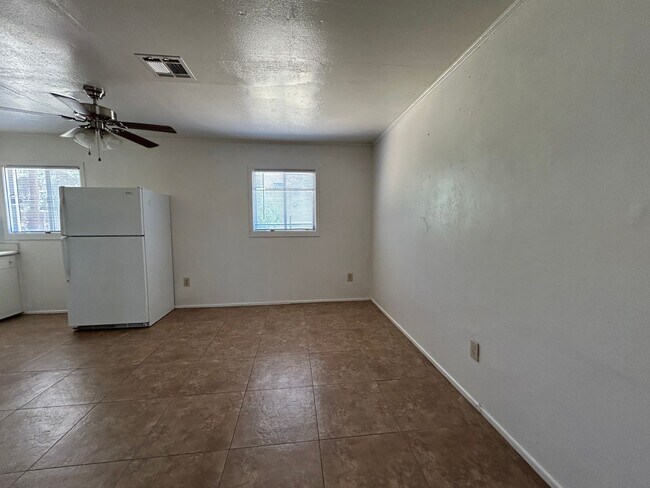 Building Photo - 920 1/2 S Wilson St, Tempe