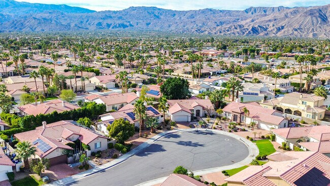 Building Photo - 74613 Waterlily Cir