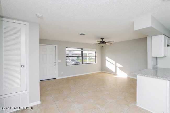 Building Photo - 1173 Martha Lee Ave