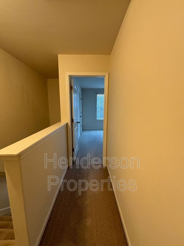 Building Photo - 817 Ranchero St
