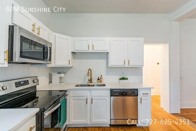 Building Photo - 2812 N 27th St