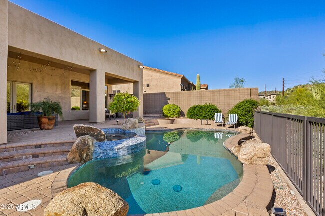 Building Photo - 13033 N 145th Way