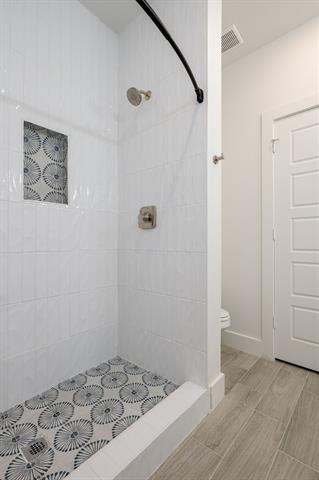 Building Photo - 709 Fuller St