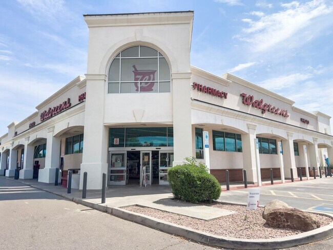 Building Photo - 2Bed/2Bath Furnished Condo at Chandler Blvd/40th St! Ready for Immediate Move-In!