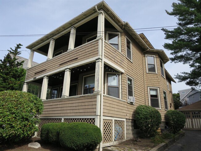 Building Photo - 138 North St