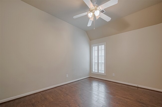 Building Photo - 8814 Fairbloom Ln