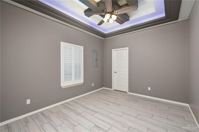 Building Photo - 14 Ebony Ave