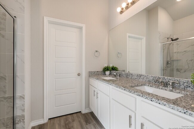 Building Photo - 1525 Cawdon Park