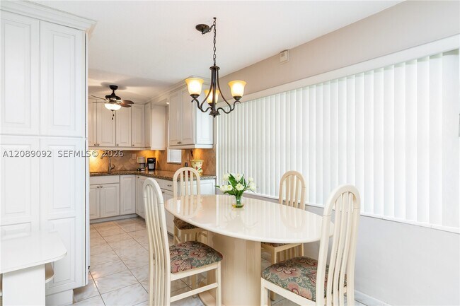 Building Photo - 3131 S Ocean Dr