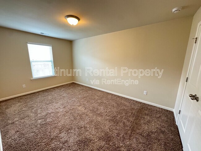 Building Photo - 3343 Blue Springs Walk