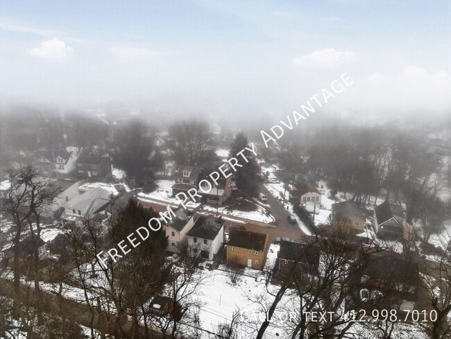 Building Photo - 2238 Lutz St