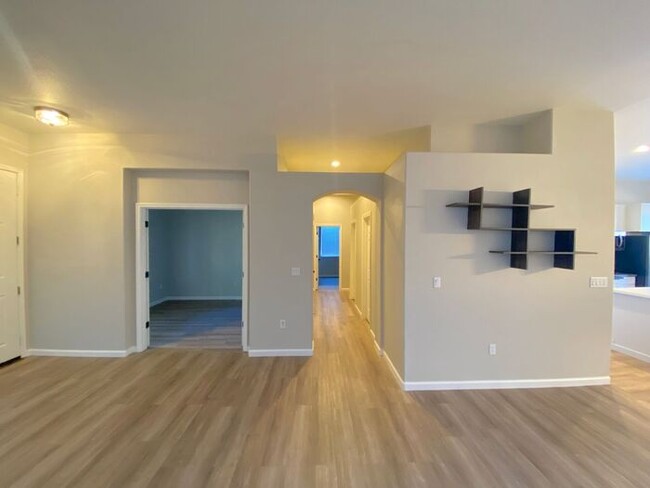 Building Photo - Single Story 4 Bedroom House in SE Reno - ...