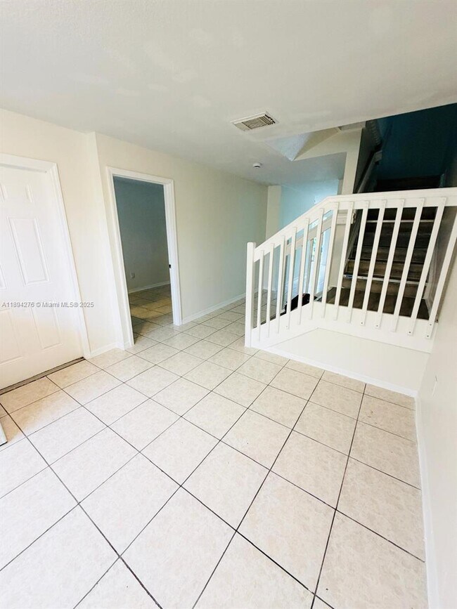 Building Photo - 26323 SW 135th Pl