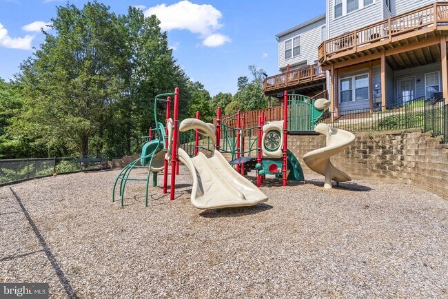 Building Photo - 6385 Levtov Landing