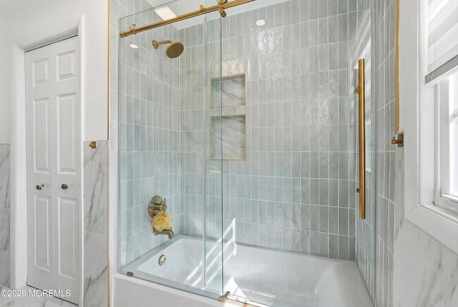 Building Photo - 227 Chatham Ave