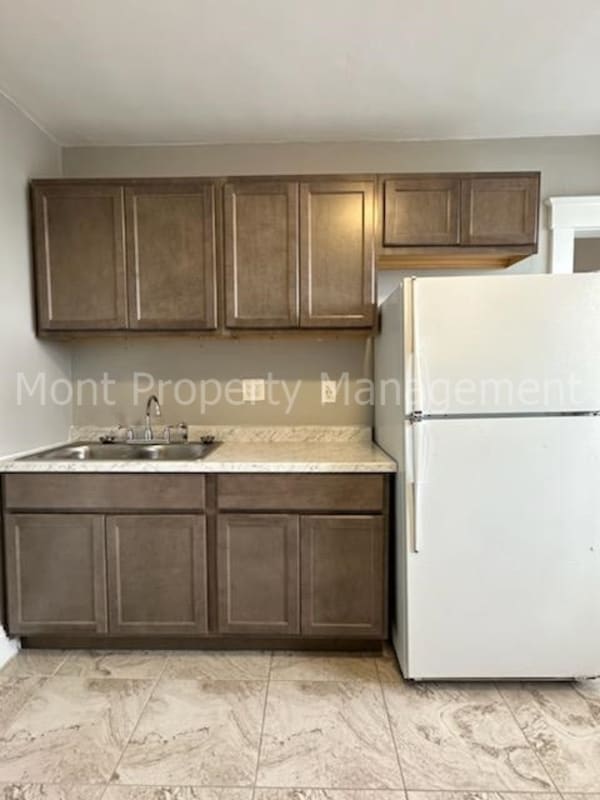 Building Photo - 212 Jackson Ave