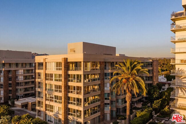 Building Photo - 515 Ocean Ave