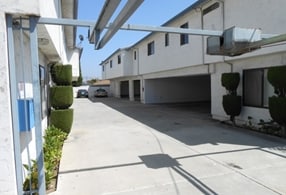 Parking - Roselle Courtyard