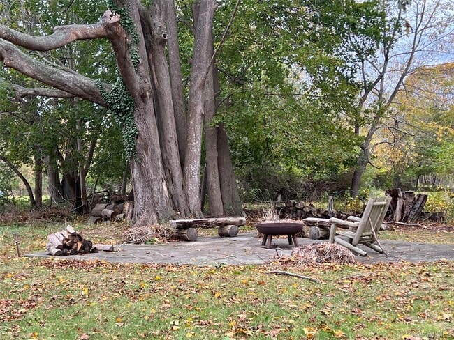 Building Photo - 11930 Main Rd