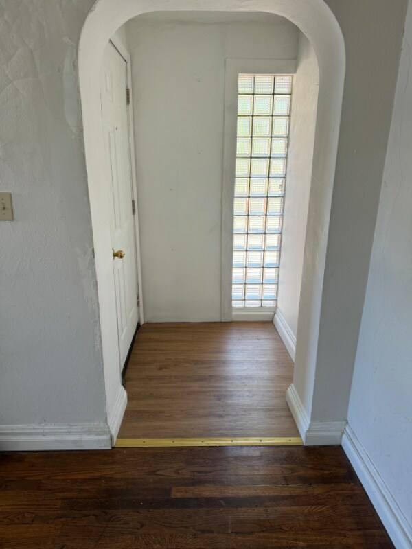 Building Photo - 88 Riverside Dr