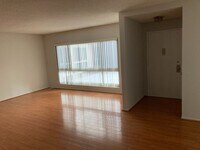 Building Photo - Fox Hills 2 Bd Condo