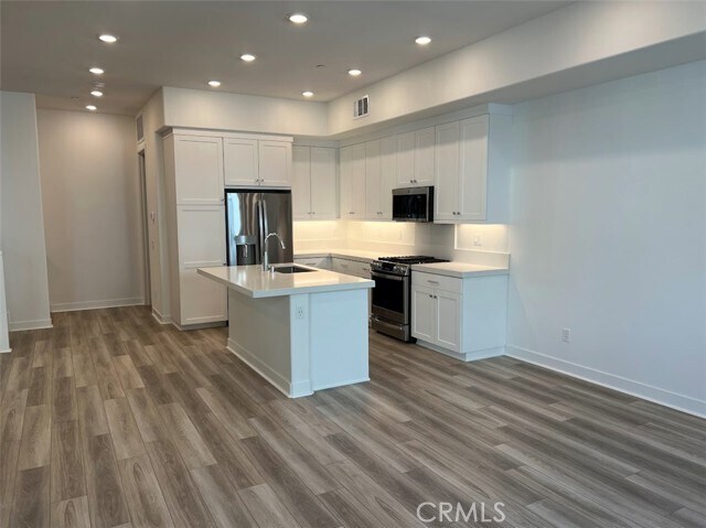 Building Photo - 435 Mullberry Pl