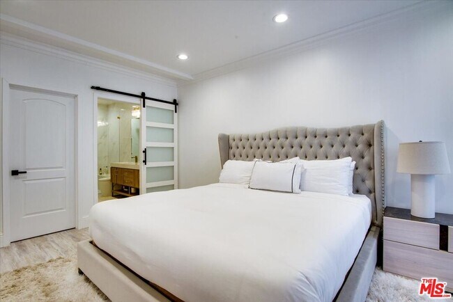 Building Photo - 1909 Pelham Ave