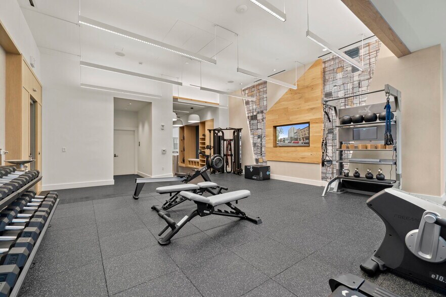 Building Photo - 925 N Fairfax St