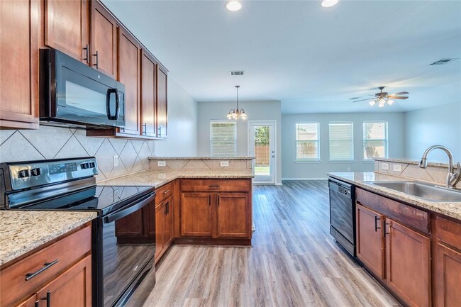 Building Photo - 7722 Buck Meadow Dr