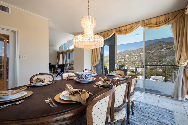 Dining Room facing living room & View - 1155 N Brand Blvd