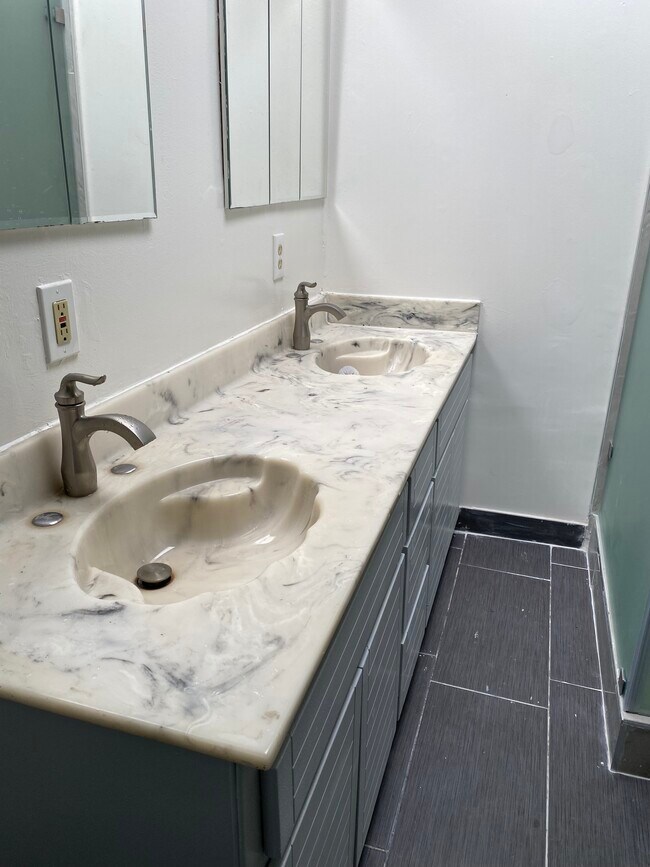 Building Photo - 19700 Friar St