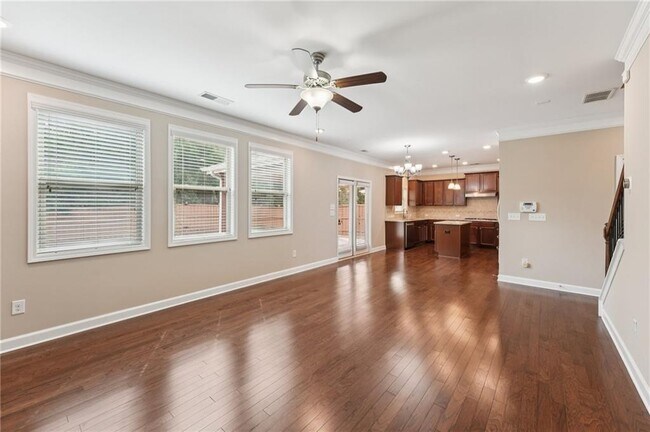 Building Photo - 6370 Shiloh Woods Dr