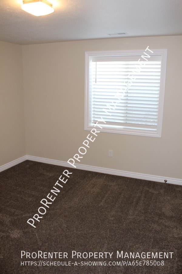 Building Photo - 1757 E 1150 N