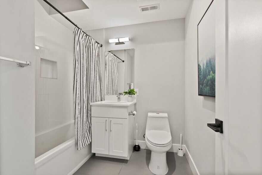 Bathroom - 1101 Fern St NW