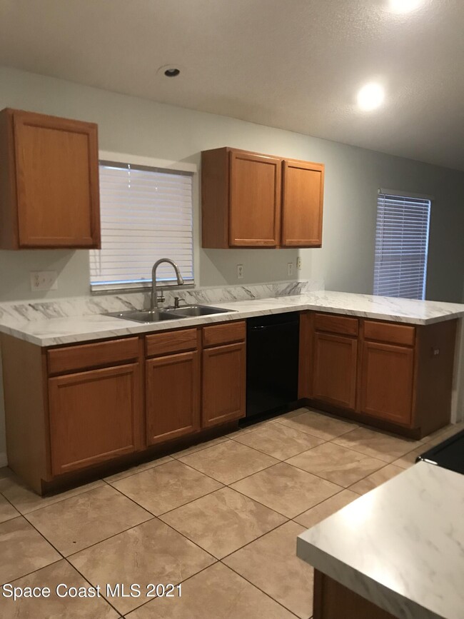 Building Photo - 3006 Alice St