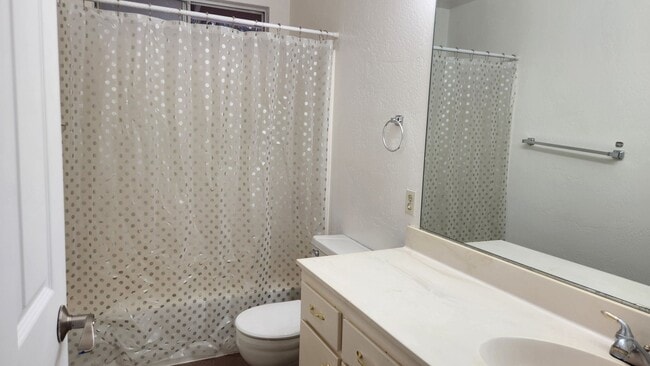 Building Photo - Lake Wildwood Home with Granny unit