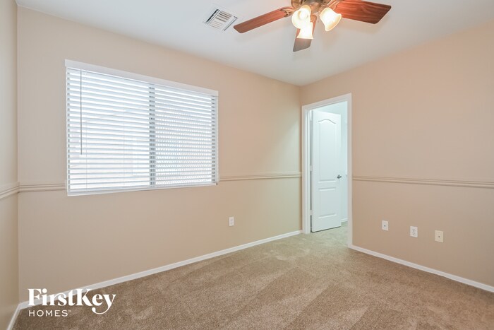 Building Photo - 12841 N Fox Hollow Dr