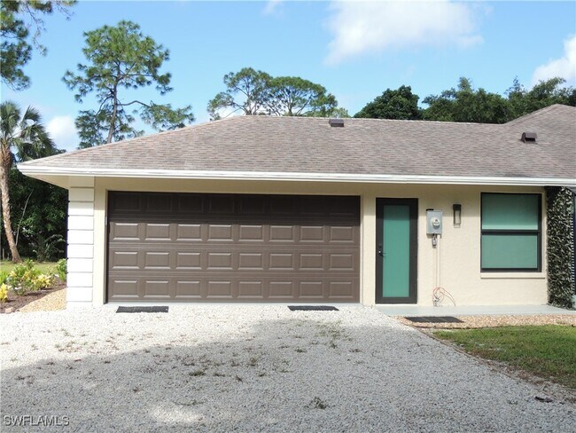 Building Photo - 3511 17th Ave SW