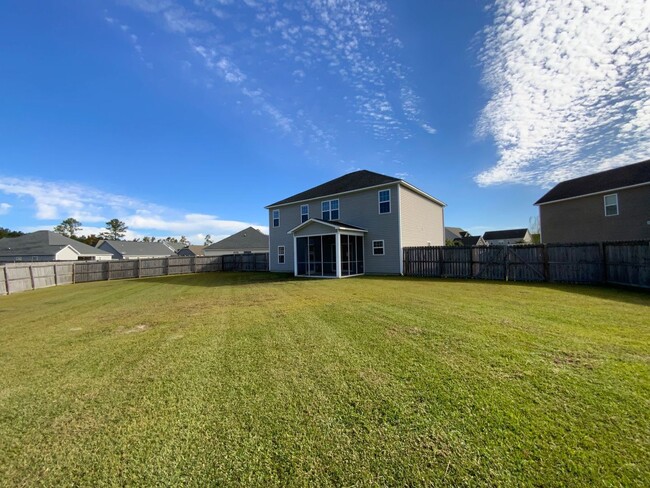 Building Photo - 4 BR 2.5 BA Carolina Plantations