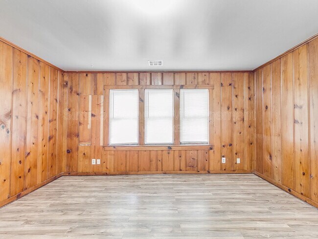 Building Photo - 912 NW 98th St