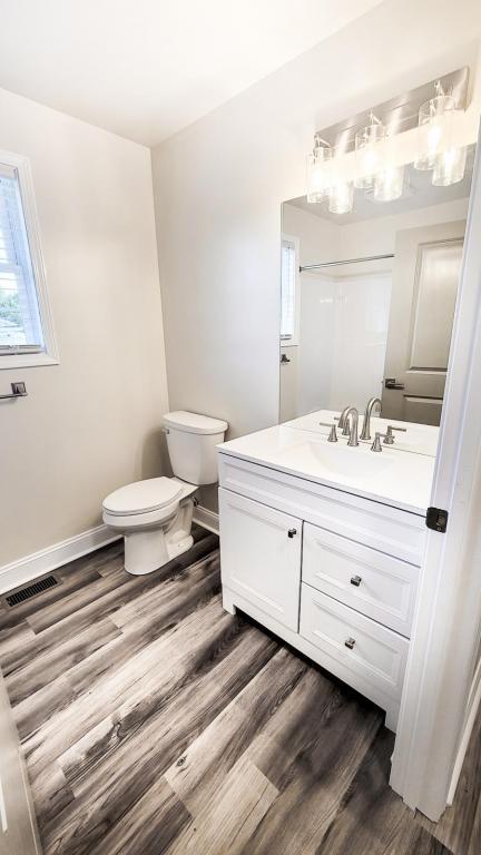 Building Photo - 1020 Primrose St SE