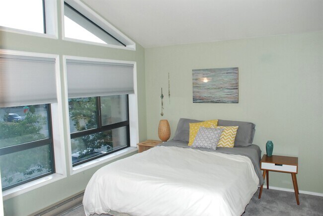 Primary bedroom - 6210 14th Ave NW